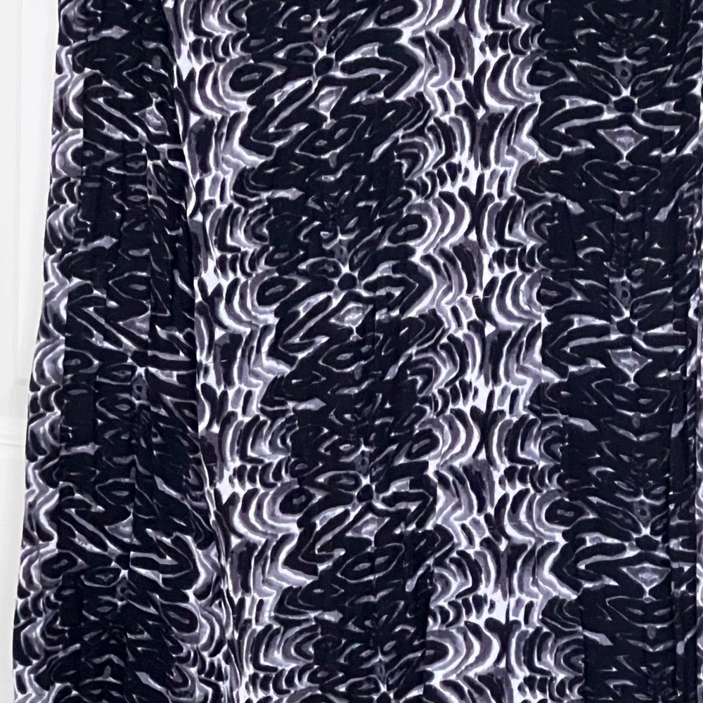Stella & Dot Black & White Scarf